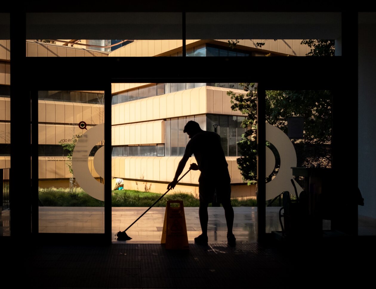 10 Tips For Commercial Cleaning For Your Business